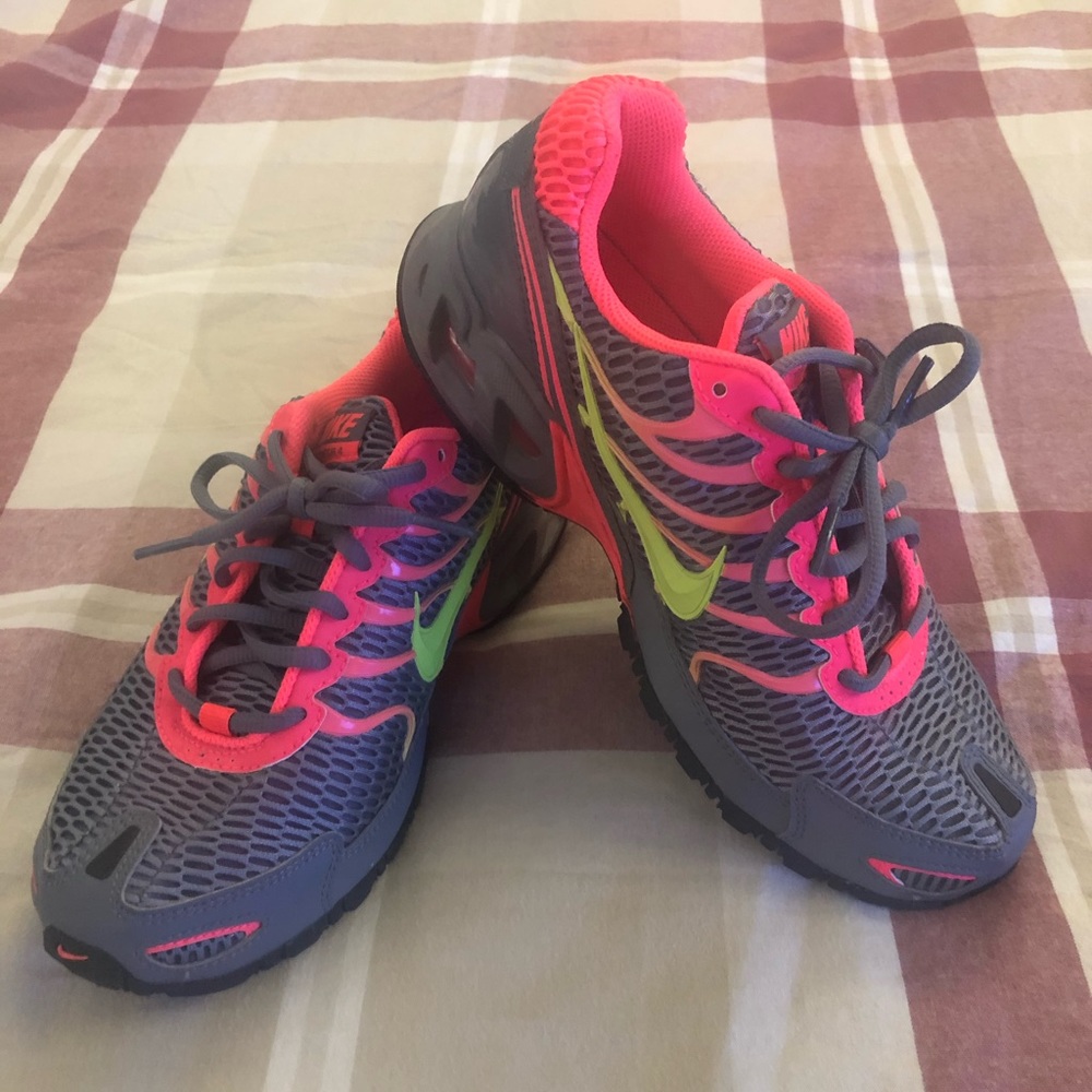 Nike ladies shoes